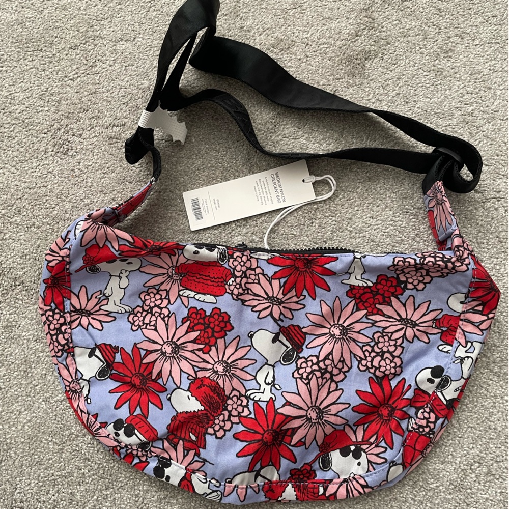 Baggu Peanuts Medium Crescent Bag Floral Snoopy - Picture 2 of 4